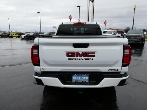 2023 GMC Canyon AT4