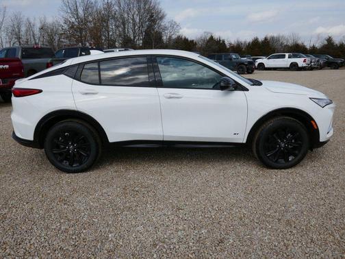 Summit White 2026 Buick Envista Sport Touring