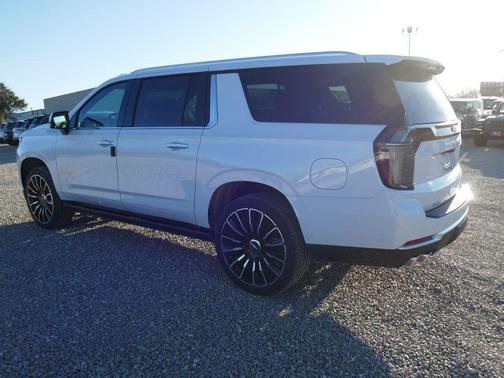 Polar White 2026 Chevrolet Suburban High Country
