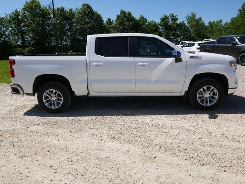 Summit White 2026 Chevrolet Silverado 1500 LT