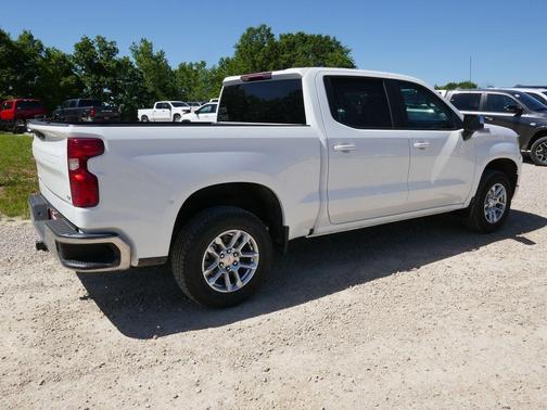 Summit White 2026 Chevrolet Silverado 1500 LT
