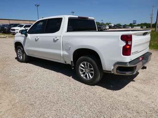 Summit White 2026 Chevrolet Silverado 1500 LT
