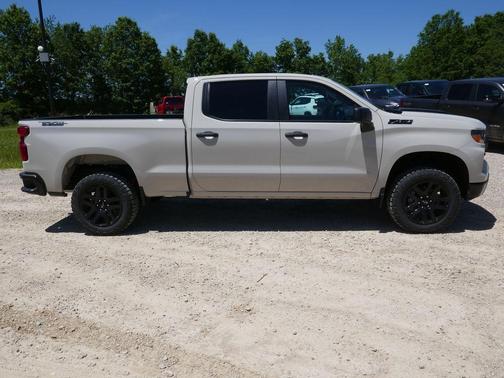 White Sand 2026 Chevrolet Silverado 1500 Custom Trail Boss