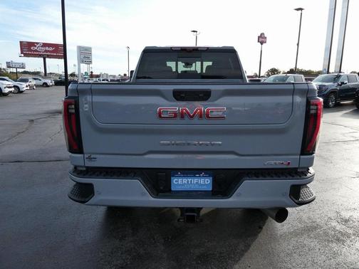2024 GMC Sierra 2500 AT4