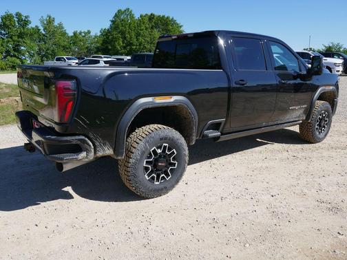 Onyx Black 2026 GMC Sierra 2500 AT4X