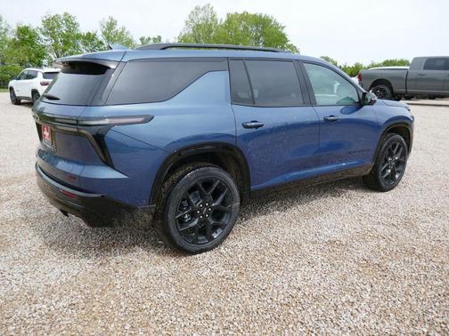 Lakeshore Blue Metallic 2026 Chevrolet Traverse RS