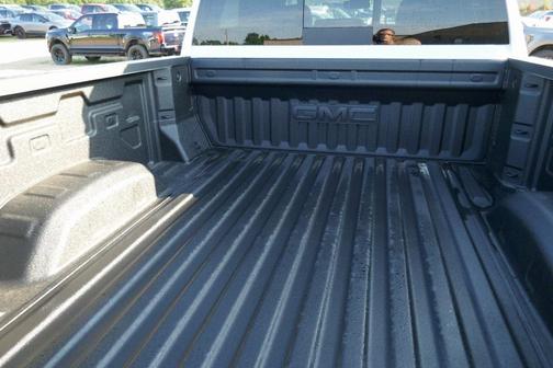 2025 GMC Sierra 2500 SLE