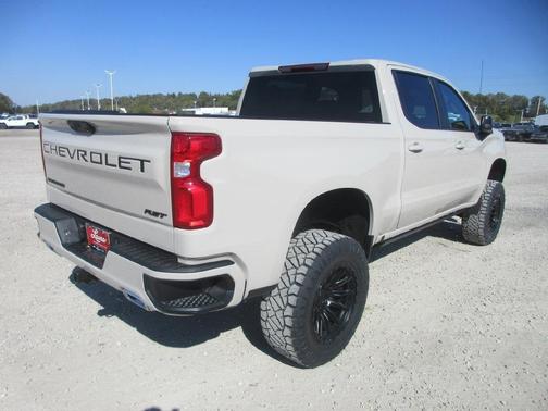 White Sands 2026 Chevrolet Silverado 1500 RST