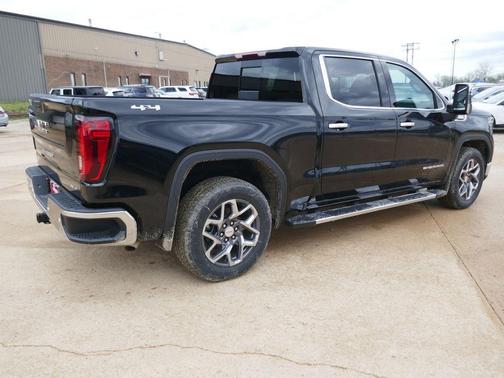 Onyx Black 2026 GMC Sierra 1500 SLT