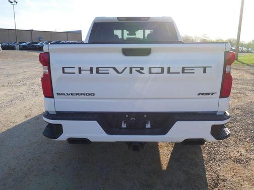 Summit White 2026 Chevrolet Silverado 1500 RST