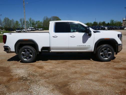 Summit White 2026 GMC Sierra 2500 SLE