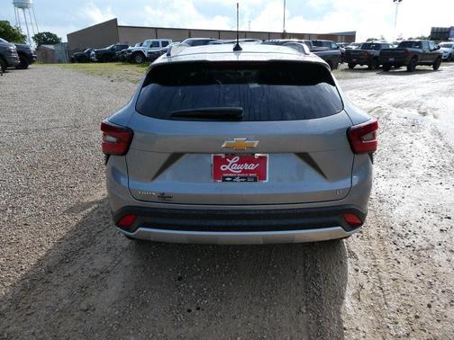 Sterling Gray Metallic 2026 Chevrolet Trax LT
