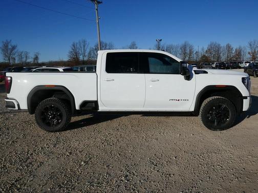 2026 GMC Sierra 2500 AT4