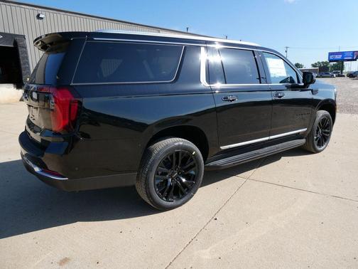 Onyx Black 2026 GMC Yukon XL Elevation
