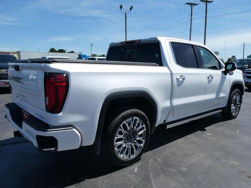 White Frost Tri-Coat 2024 GMC Sierra 1500 Denali Ultimate