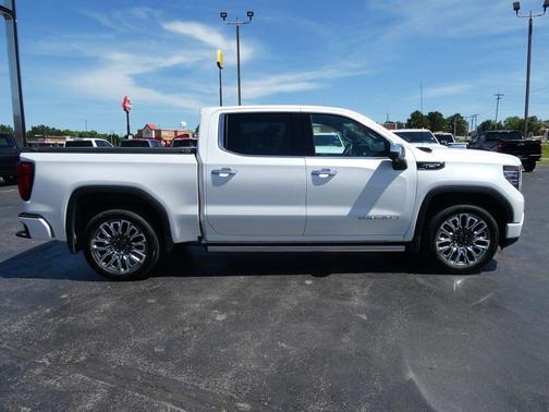 White Frost Tri-Coat 2024 GMC Sierra 1500 Denali Ultimate