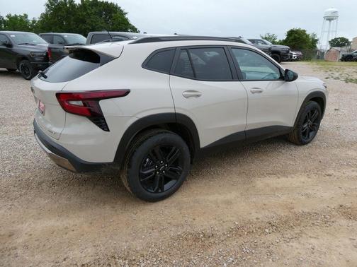 White Sand 2026 Chevrolet Trax ACTIV