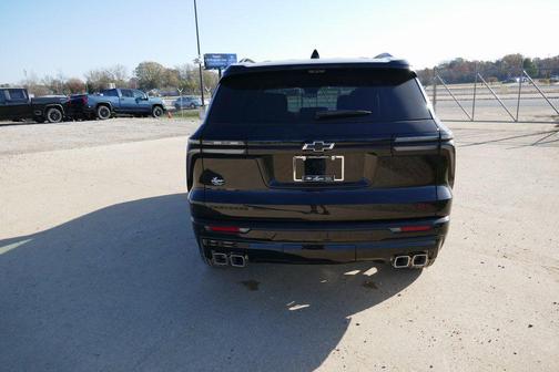 Mosaic Black Metallic 2026 Chevrolet Traverse RS