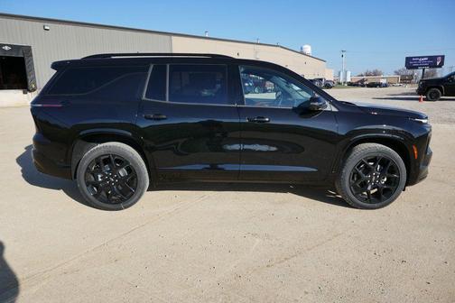 Mosaic Black Metallic 2026 Chevrolet Traverse RS