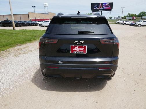Mosaic Black Metallic 2026 Chevrolet Equinox RS