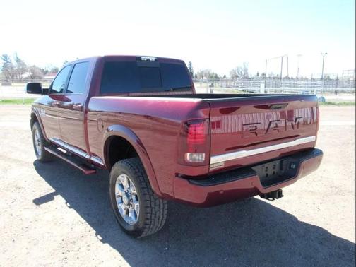 2018 RAM 2500 Limited Crew Cab 4x4 6'4' Box