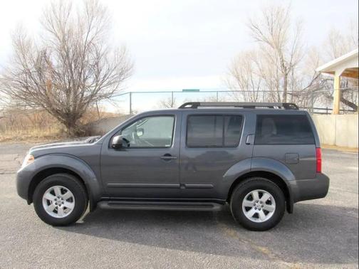2012 Nissan Pathfinder SV