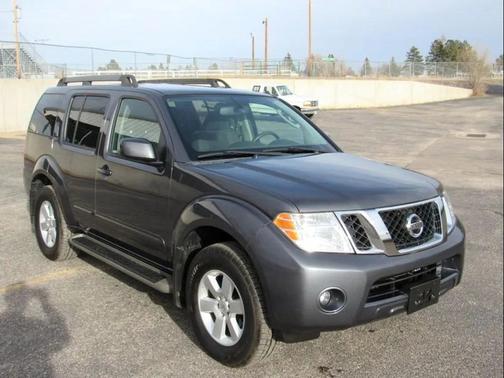 2012 Nissan Pathfinder SV