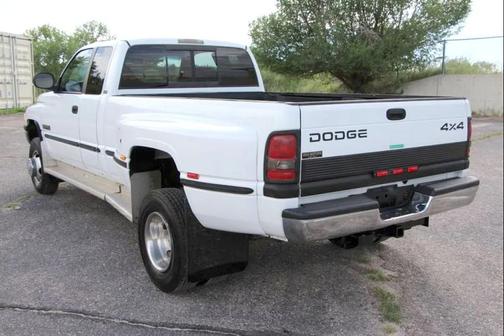 Bright White Clear Coat 1999 Dodge Ram 3500 Quad Cab DRW