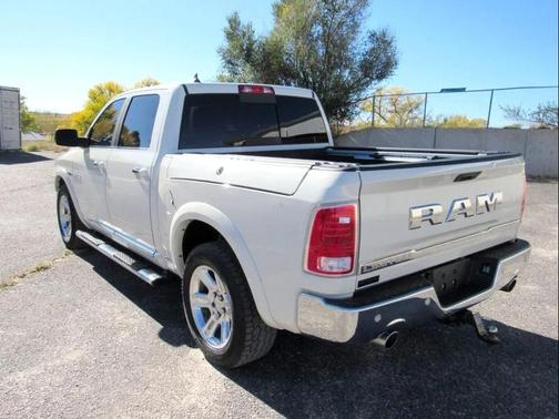 2017 RAM 1500 Limited Crew Cab 4x4 5'7' Box