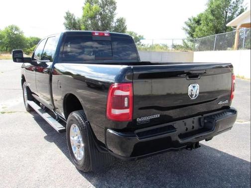 2023 RAM 2500 Laramie Crew Cab 4x4 6'4' Box