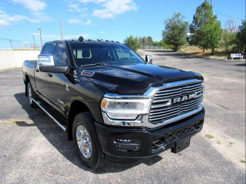 2023 RAM 2500 Laramie Crew Cab 4x4 6'4' Box