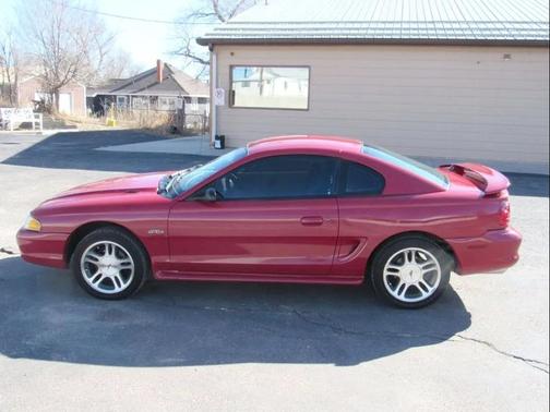 1997 Ford Mustang GT