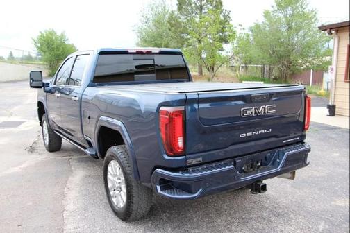 Pacific Blue Metallic 2022 GMC Sierra 2500 Denali