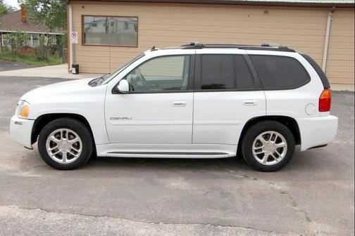 Summit White 2008 GMC Envoy Denali