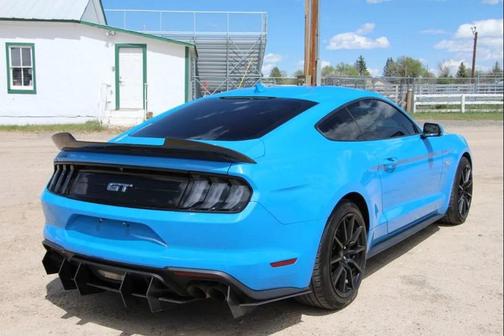 Grabber Blue Metallic 2022 Ford Mustang GT Premium