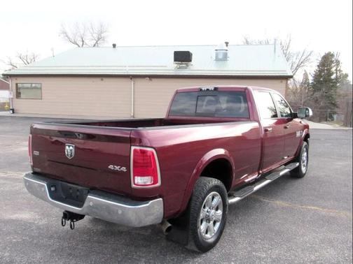 2018 RAM 3500 Laramie Crew Cab 4x4 8' Box
