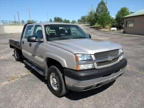 2004 Chevrolet Silverado 2500 LS H/D Crew Cab