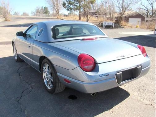 2005 Ford Thunderbird 