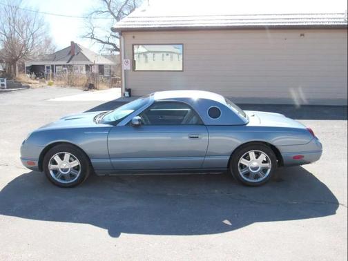 2005 Ford Thunderbird 