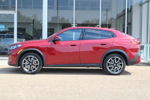 2025 BMW X2 xDrive28i