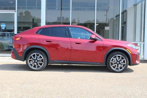 2025 BMW X2 xDrive28i