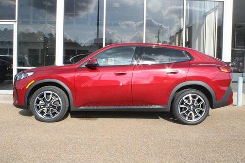 2025 BMW X2 xDrive28i