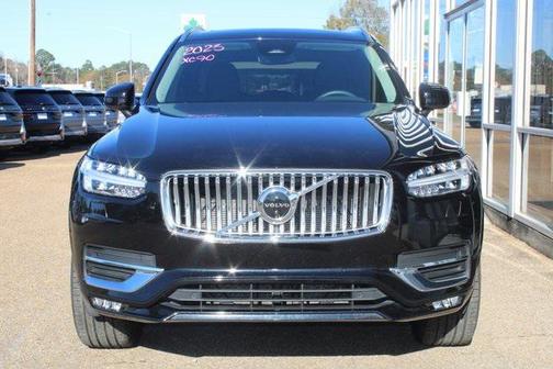 2023 Volvo XC90 B6 Plus 6-Seater
