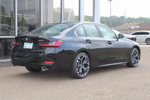 2025 BMW 330 i