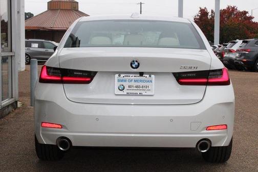 2026 BMW 330 i