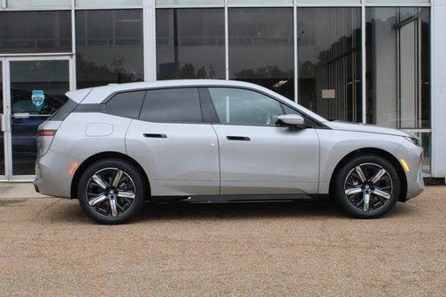 2026 BMW iX xDrive45