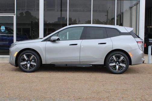 2026 BMW iX xDrive45