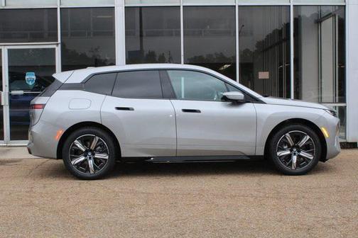 2026 BMW iX xDrive45