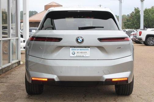2026 BMW iX xDrive45