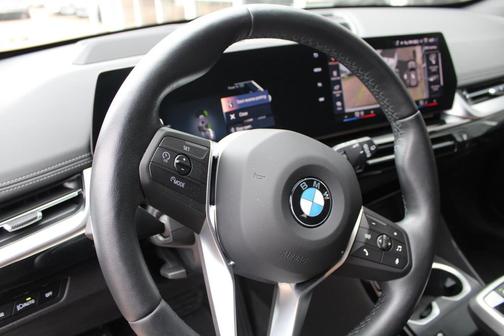 Space Silver Metallic 2025 BMW X1 xDrive28i